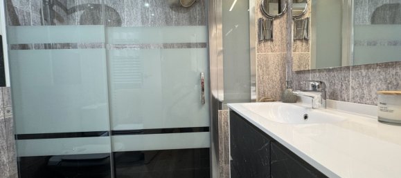 Apartamento de 4 dormitorios en Sant Martí, Spain No. 187666 33