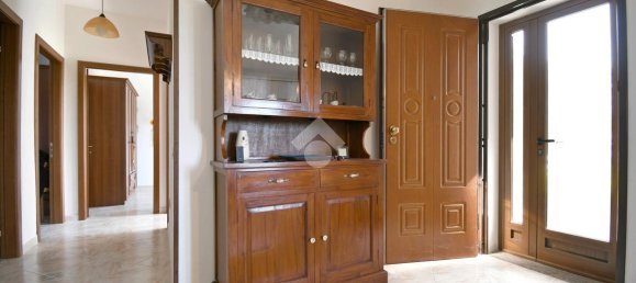 4 rooms House in Cabras, Italy No. 151558 6