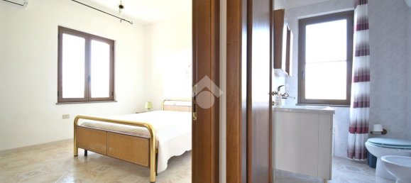 4 rooms House in Cabras, Italy No. 151558 10