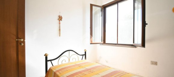 4 rooms House in Cabras, Italy No. 151558 19