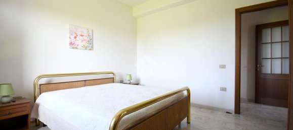 4 rooms House in Cabras, Italy No. 151558 12