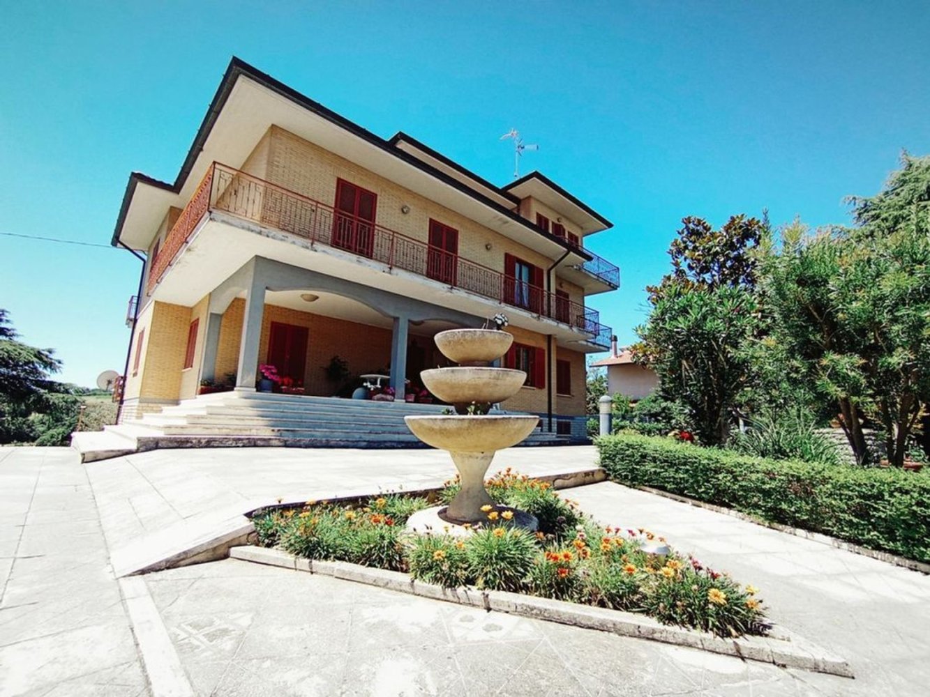 Villa de 7 divisões em Foiano della Chiana, Italy N.º 223170