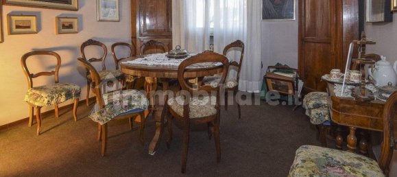 4 bedrooms Apartment in Reggio Emilia, Italy No. 273939 3