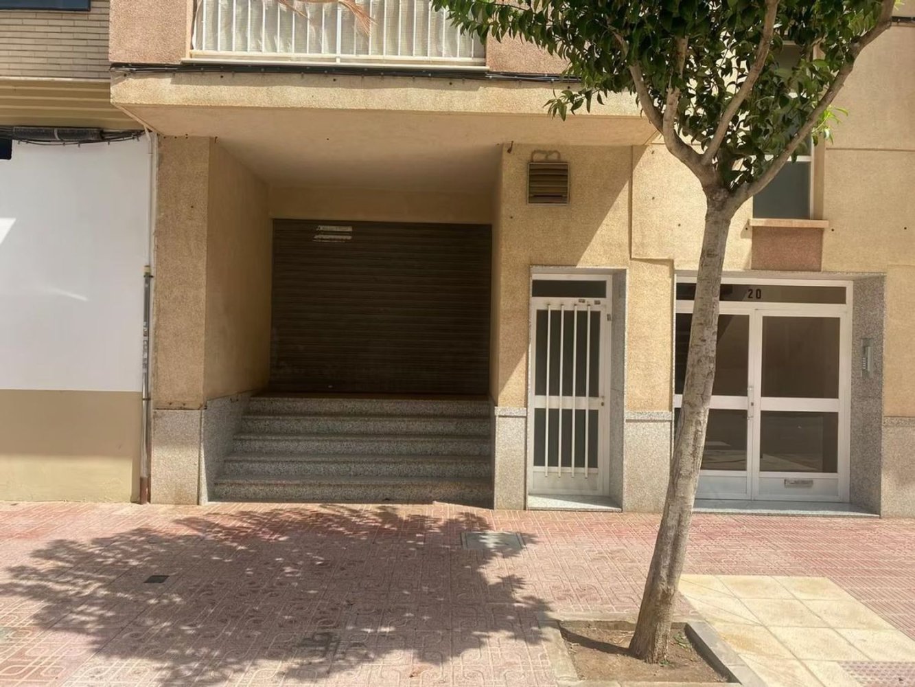 Propiedad comercial en Castellón, Spain 110 m² No. 150655
