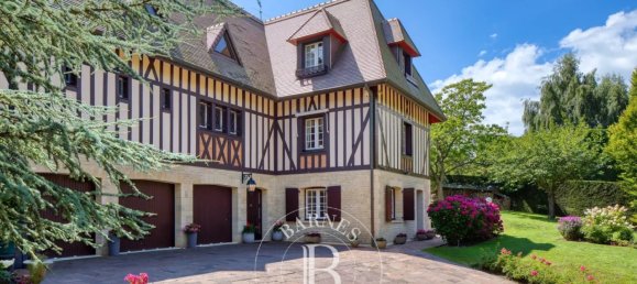5 bedrooms Castles in Deauville, France No. 297746 10