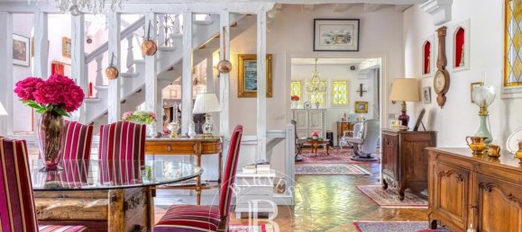 5 bedrooms Castles in Deauville, France No. 297746 3