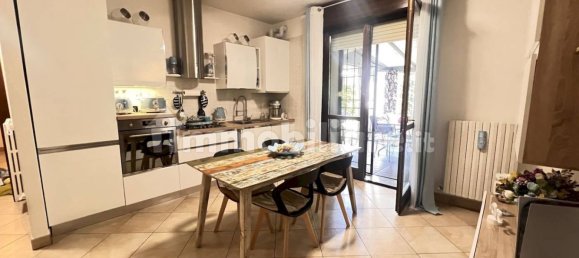 Apartamento de 2 dormitorios en Castelfranco Emilia, Italy No. 292036 3