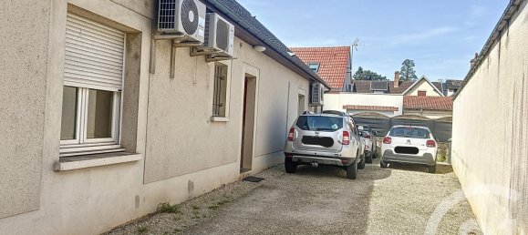 4 chambres Maison à Romorantin-Lanthenay, France No. 241490 2