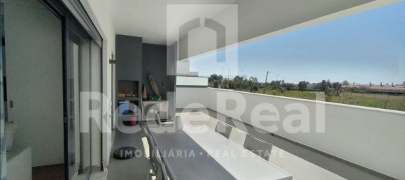 Apartamento de 2 dormitorios en Faro, Portugal No. 90067 2