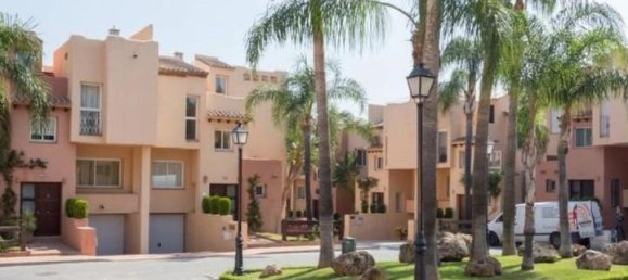 3 Schlafzimmer Stadthaus in Marbella, Spain, Nr. 62245 22