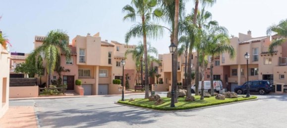 3 Schlafzimmer Stadthaus in Marbella, Spain, Nr. 62245 8