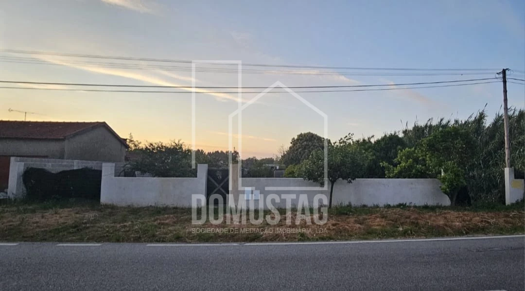 Terreno en Aradas, Portugal No. 271789