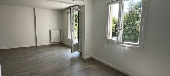 2 Schlafzimmer Wohnung in Chatou, France, Nr. 132911 7