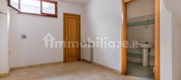 3 Schlafzimmer Haus in Valmontone, Italy, Nr. 210915 15
