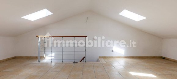 3 Schlafzimmer Haus in Valmontone, Italy, Nr. 210915 12