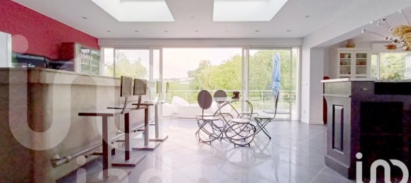 Casa de 8 habitaciónes en Germigny, France No. 50395 10