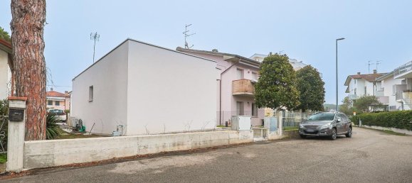 3-salle Villa à Cervia, Italy No. 33770 2