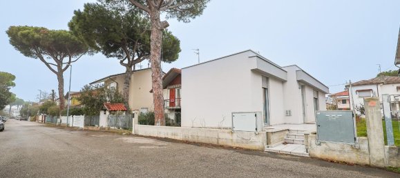 3-salle Villa à Cervia, Italy No. 33770 13