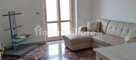 Apartamento de 3 dormitorios en Avellino, Italy No. 83907 4