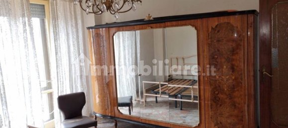 Apartamento de 3 dormitorios en Avellino, Italy No. 83907 18