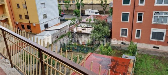 Apartamento de 3 dormitorios en Avellino, Italy No. 83907 27