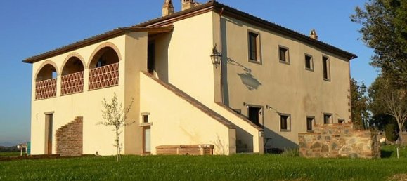 Studio in Cortona, Italy No. 1449 6