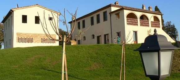 Studio in Cortona, Italy No. 1449 5