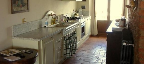 Studio in Cortona, Italy No. 1449 2