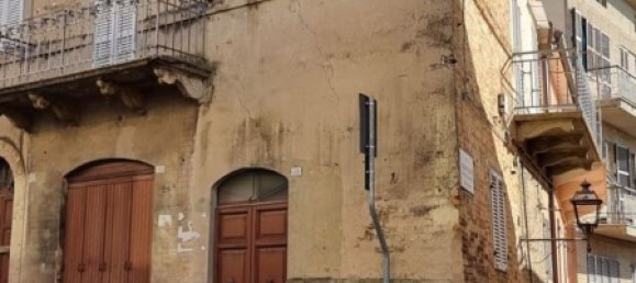 10 rooms House in Fermo, Italy No. 79548 2