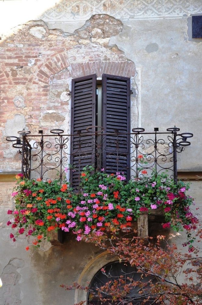 10 rooms House in Fermo, Italy No. 79548