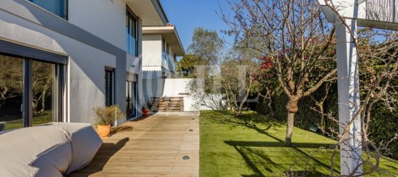 4 bedrooms House in Cascais, Portugal No. 110193 3