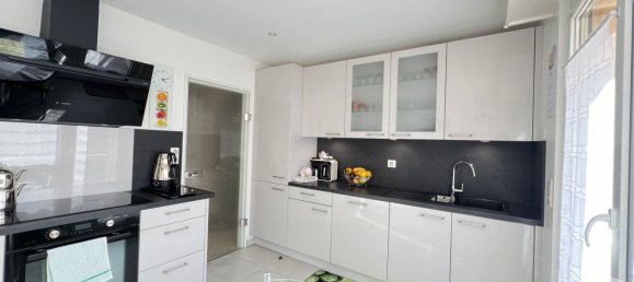 Apartamento de 3 dormitorios en Hoenheim, France No. 157629 8
