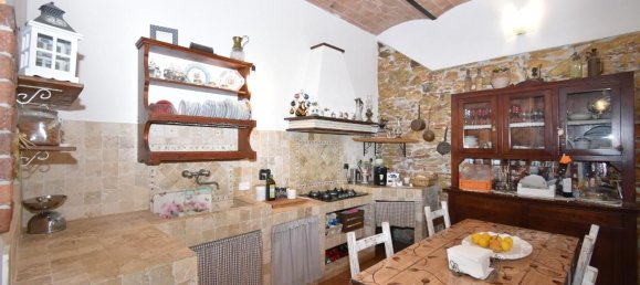 4 Schlafzimmer Haus in San Giuliano Terme, Italy, Nr. 325767 2