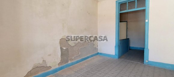 214m² Building in Maiorga, Portugal No. 162223 19