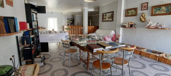 214m² Building in Maiorga, Portugal No. 162223 6