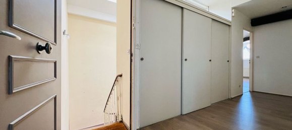 Apartamento de 4 dormitorios en Luneville, France No. 64672 11