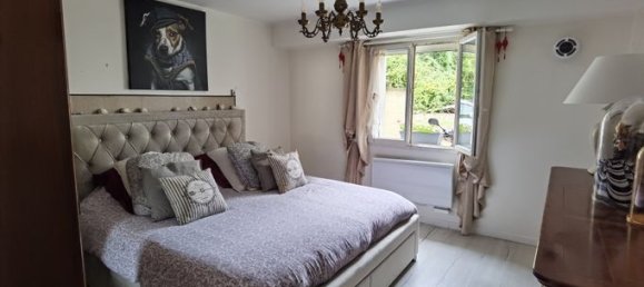 1 bedroom Apartment in Val-d'Oise, France No. 303346 5