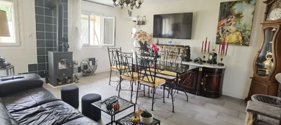 1 bedroom Apartment in Val-d'Oise, France No. 303346 3