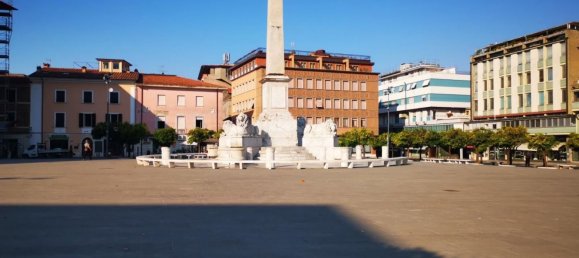 5 rooms Apartment in Massa, Italy No. 188955 30