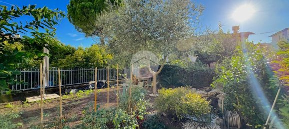 2 bedrooms Apartment in Castel d'Azzano, Italy No. 314459 7