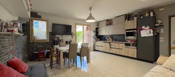 2 bedrooms Apartment in Castel d'Azzano, Italy No. 314459 12