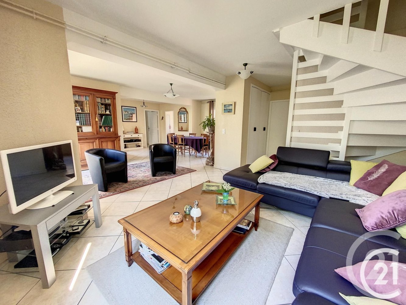 4 bedrooms Duplex in Reims, France No. 88197