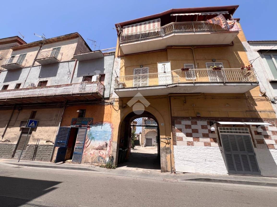 1 غرف نوم شقة في Casalnuovo di Napoli, Italy رقم 296301