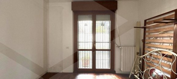 3 rooms Apartment in Cinisello Balsamo, Italy No. 29882 19