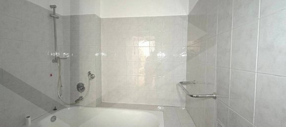 3 rooms Apartment in Cinisello Balsamo, Italy No. 29882 20