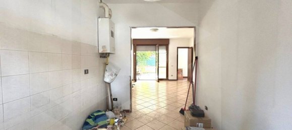 3 rooms Apartment in Cinisello Balsamo, Italy No. 29882 9
