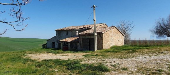 Дом с 5 спальнями в Монтегридольфо, Италия № 334248 2