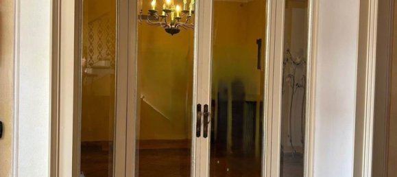 240m² Building in Luzzara, Italy No. 210054 3