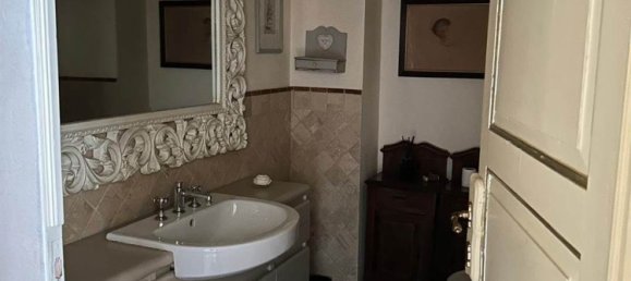 240m² Building in Luzzara, Italy No. 210054 21