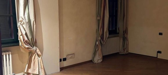 240m² Building in Luzzara, Italy No. 210054 11